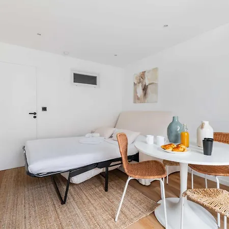 Apartment Zzz Lilas 102 P2