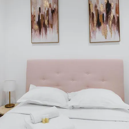 Apartment Zzz Lilas 102 P2