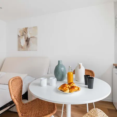 Apartment Zzz Lilas 102 P2 *